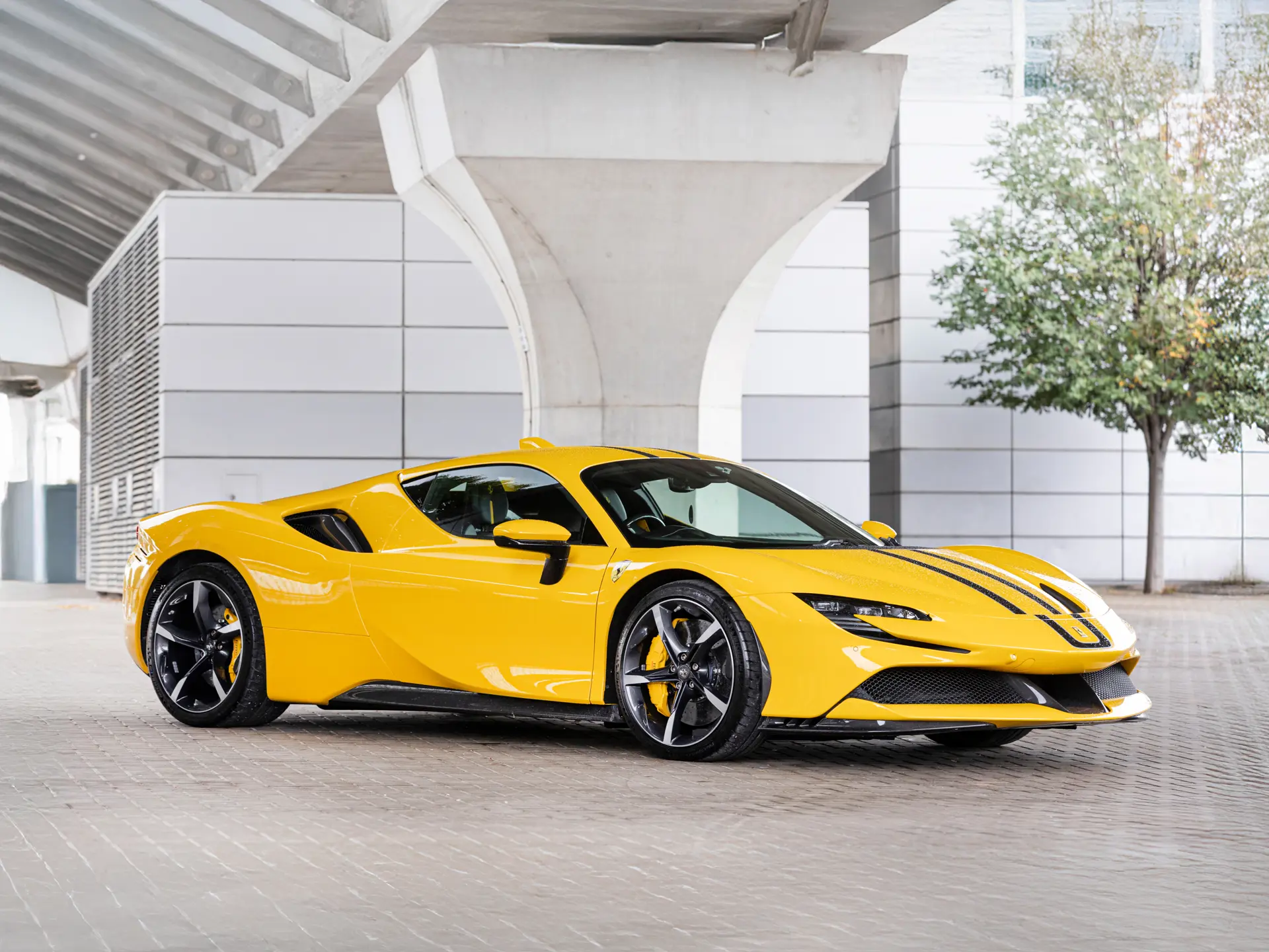 【新品未開封】FERARRI フェラーリ　SF90 STRADALE カタログ 新品未開封】FERRARI SF90 STRADALE フェラーリ カタログ