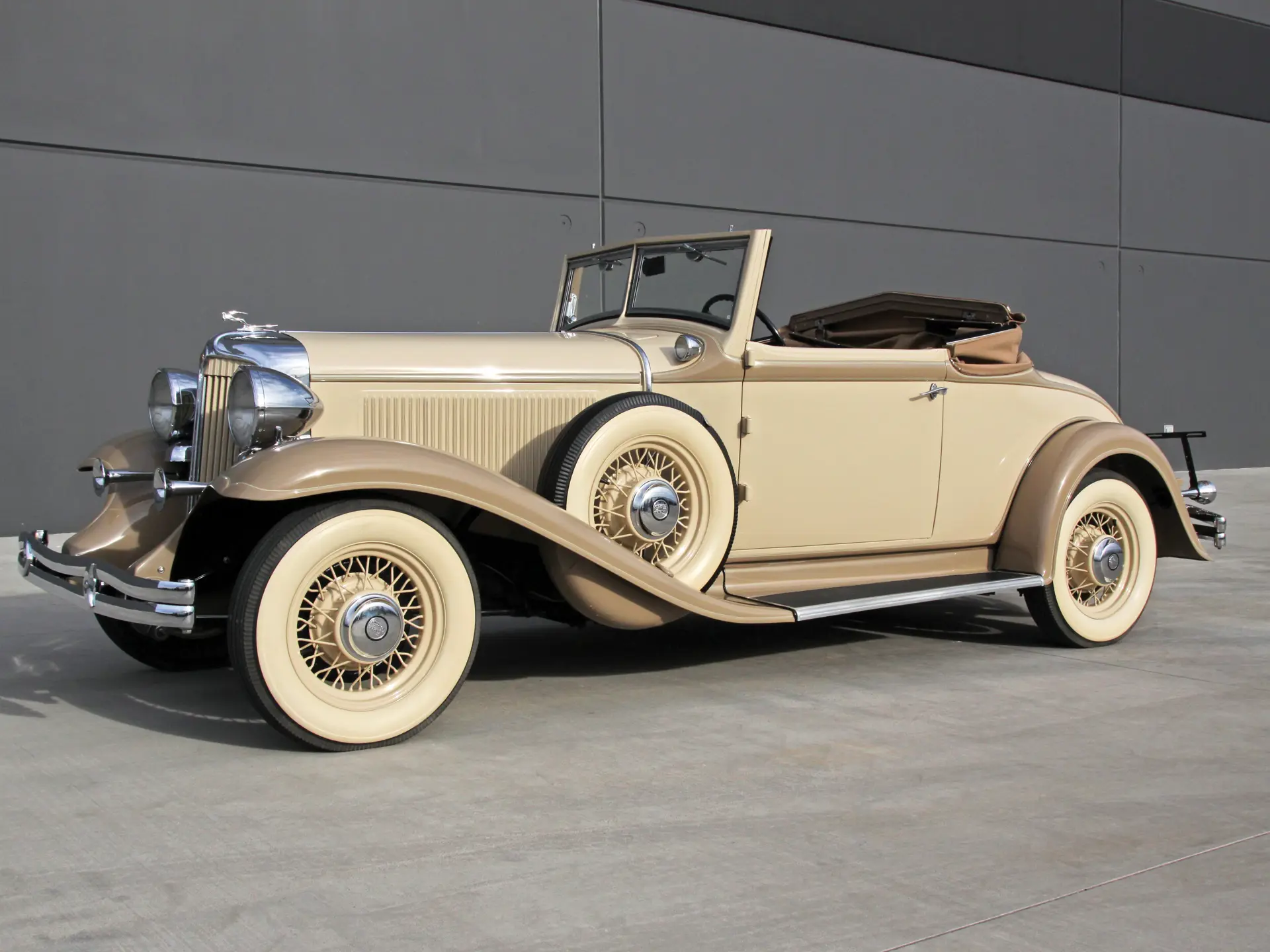 1932 Chrysler CP Convertible Coupe | Fort Lauderdale 2019 | RM