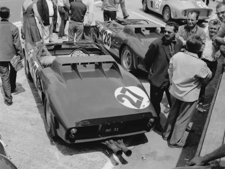Chassis no. 0798 lined up for the start of the 1962 24 Hours of Le Mans.