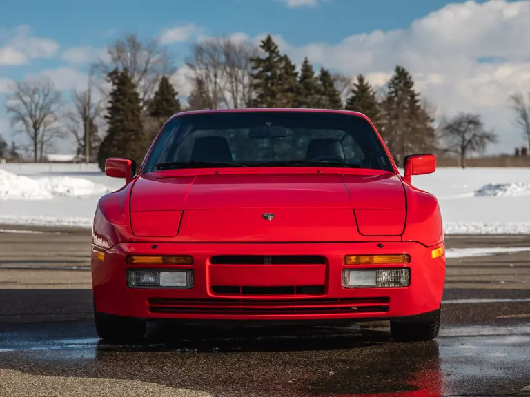 1986 Porsche 944 Turbo | Photo: Teddy Pieper @vconceptsllc
