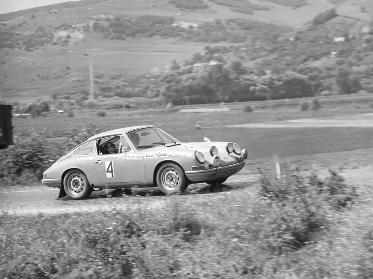 The 911 S driven by Klaus Russling during the VII International Donau-Rallye in 1970.