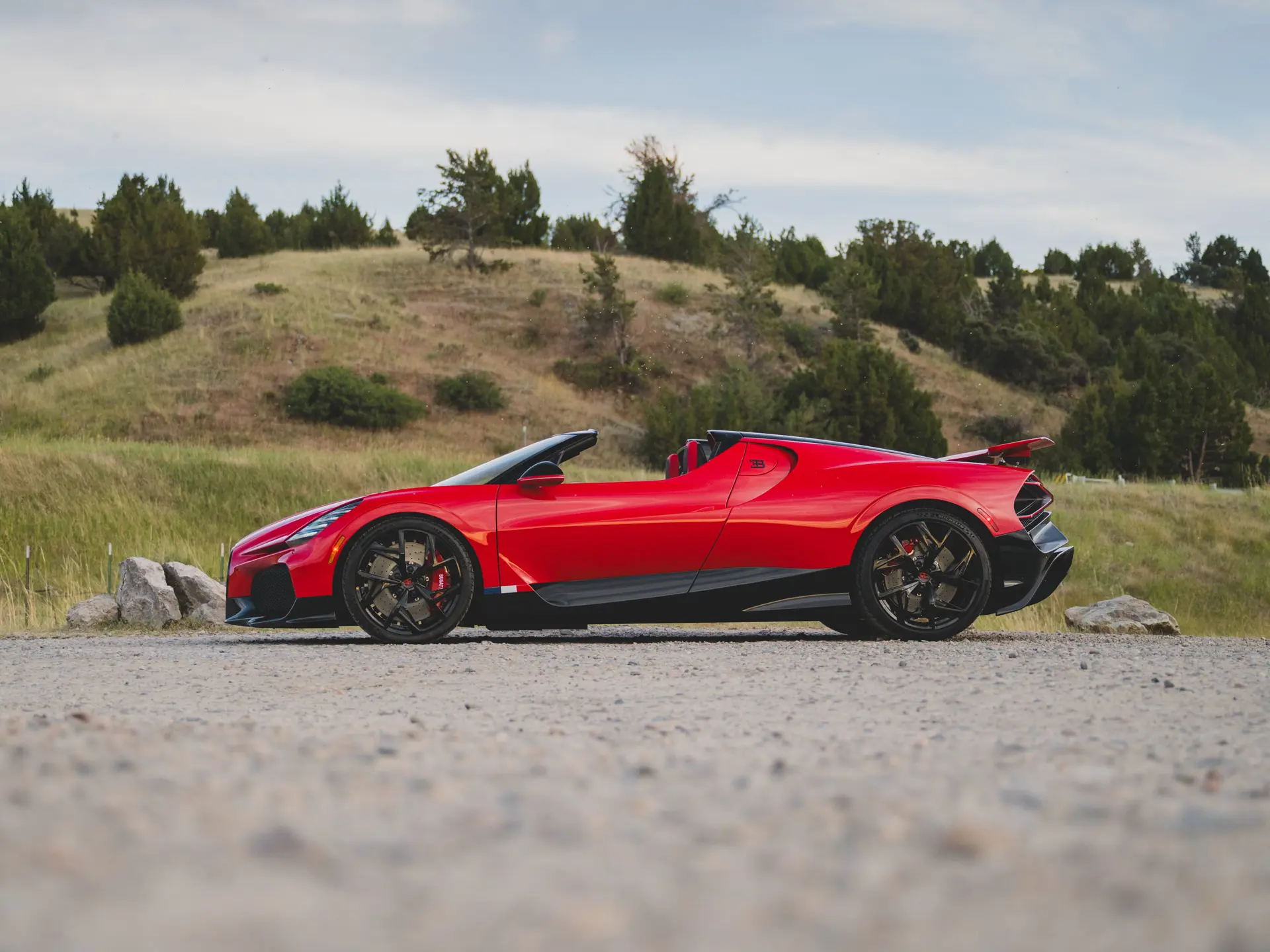 2025 Bugatti W16 Mistral - imagen 5