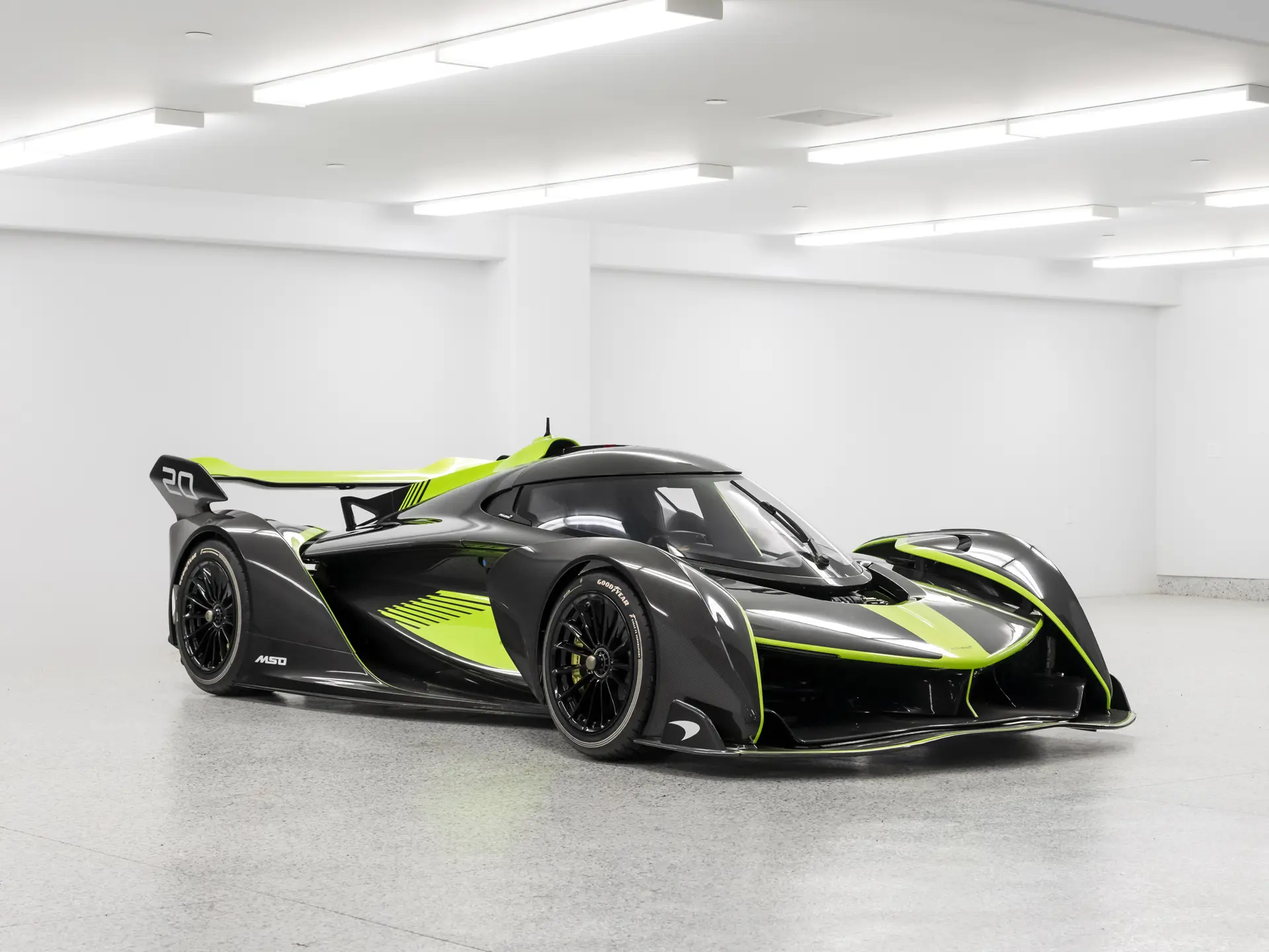 2025 McLaren Solus GT