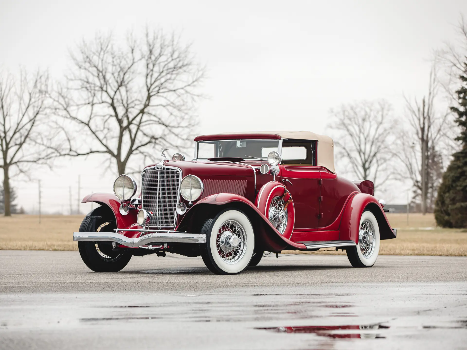 1932 Auburn 8-100A Custom Cabriolet | Palm Beach 2020 | RM Sotheby's