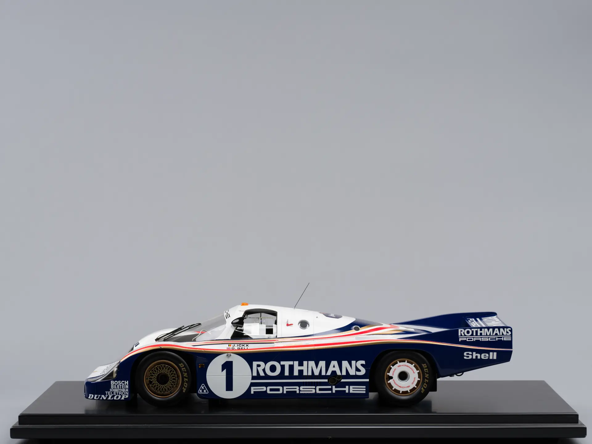 ミニカー Spark Porsche 956 No.1 Rothmans LM 1982 1/18 Spark 1982 Porsche 956 Rothmans Winner 24h Le Mans
