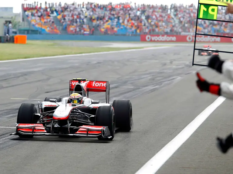 Istanbul Motor Park, Istanbul, Turkey
30th May 2010
Lewis Hamilton, McLaren MP4-25 Mercedes, 1st position, takes victory. Action. Finish.
World Copyright: Steven Tee/LAT Photographic
