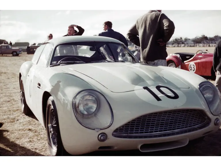 Chassis 0186/R, race #10, driven by Doug Whiteford at Longford in March 1962.