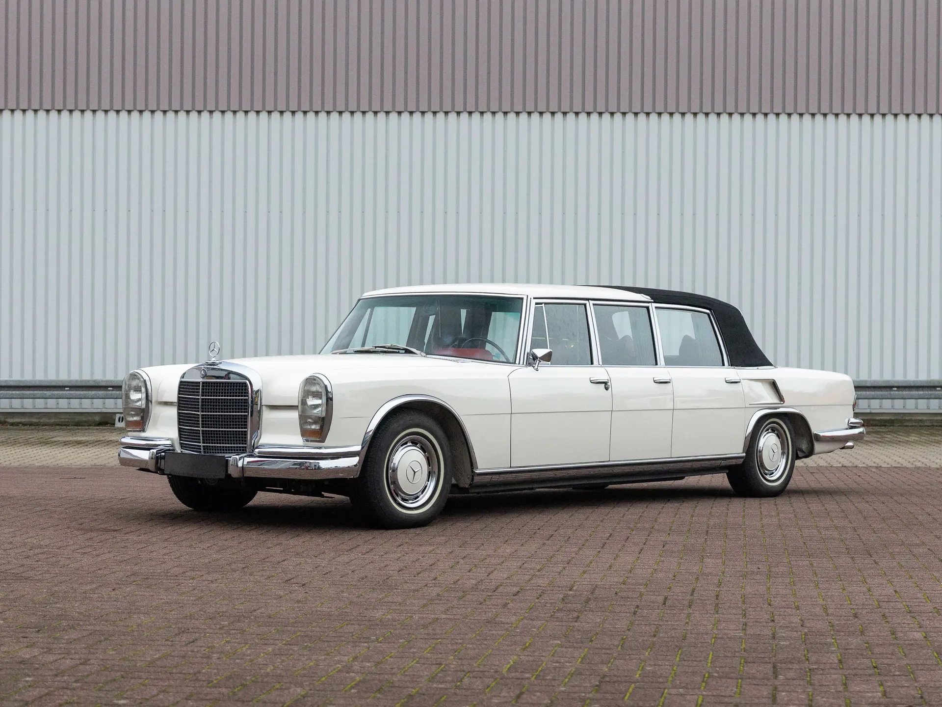 n10085 【中古】 BRIEFING“ブリーフィング” 2WAY ボストンバッグ ブラック [143-191209] Siku Mercedes 600・Pullman メルセデス ジク