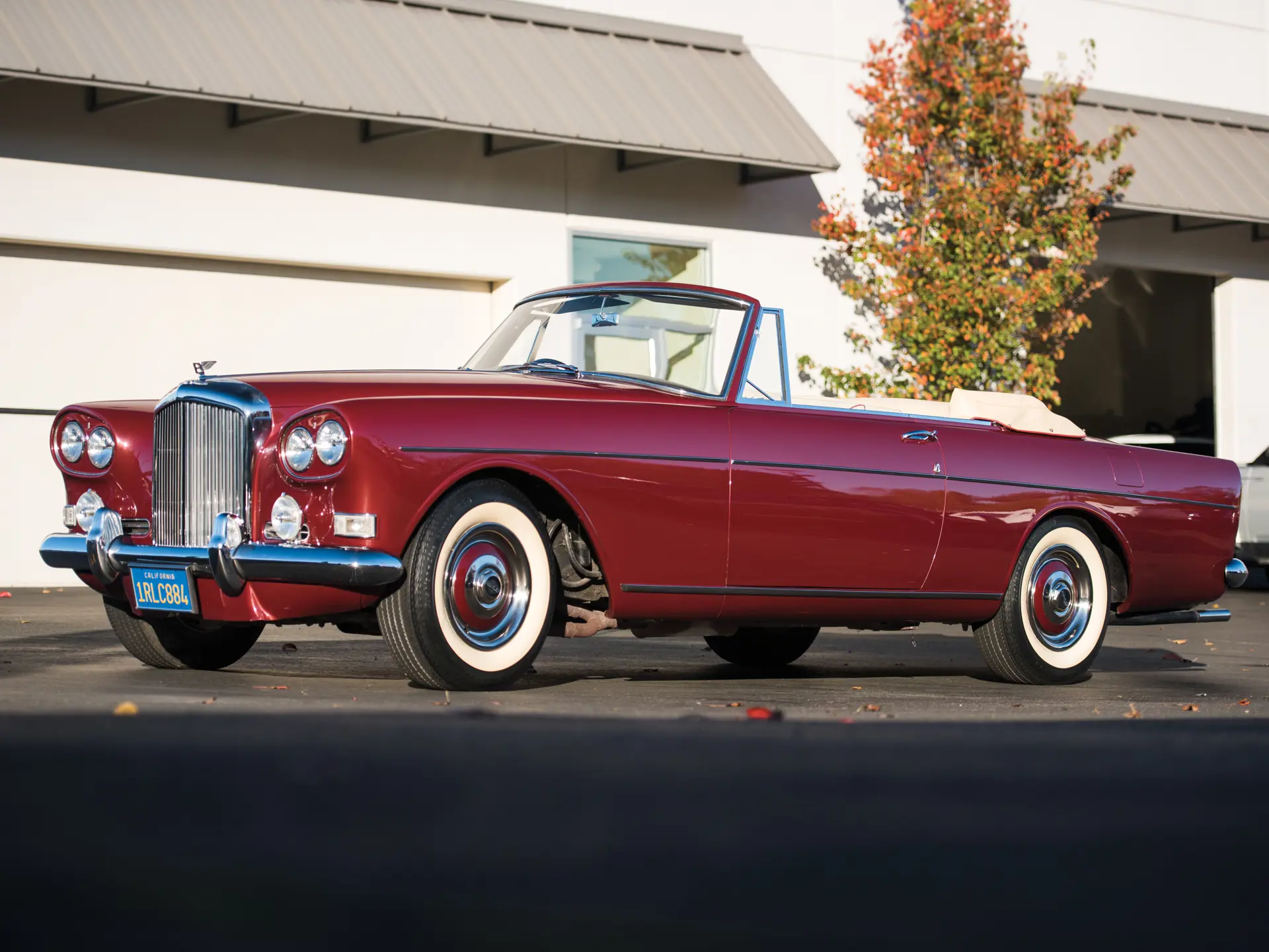ベントレー 1/18 　S3 モデル OCT 1965 グリーン ベントレー 1/18 S3 モデル OCT 1965 グリーン - メルカリ