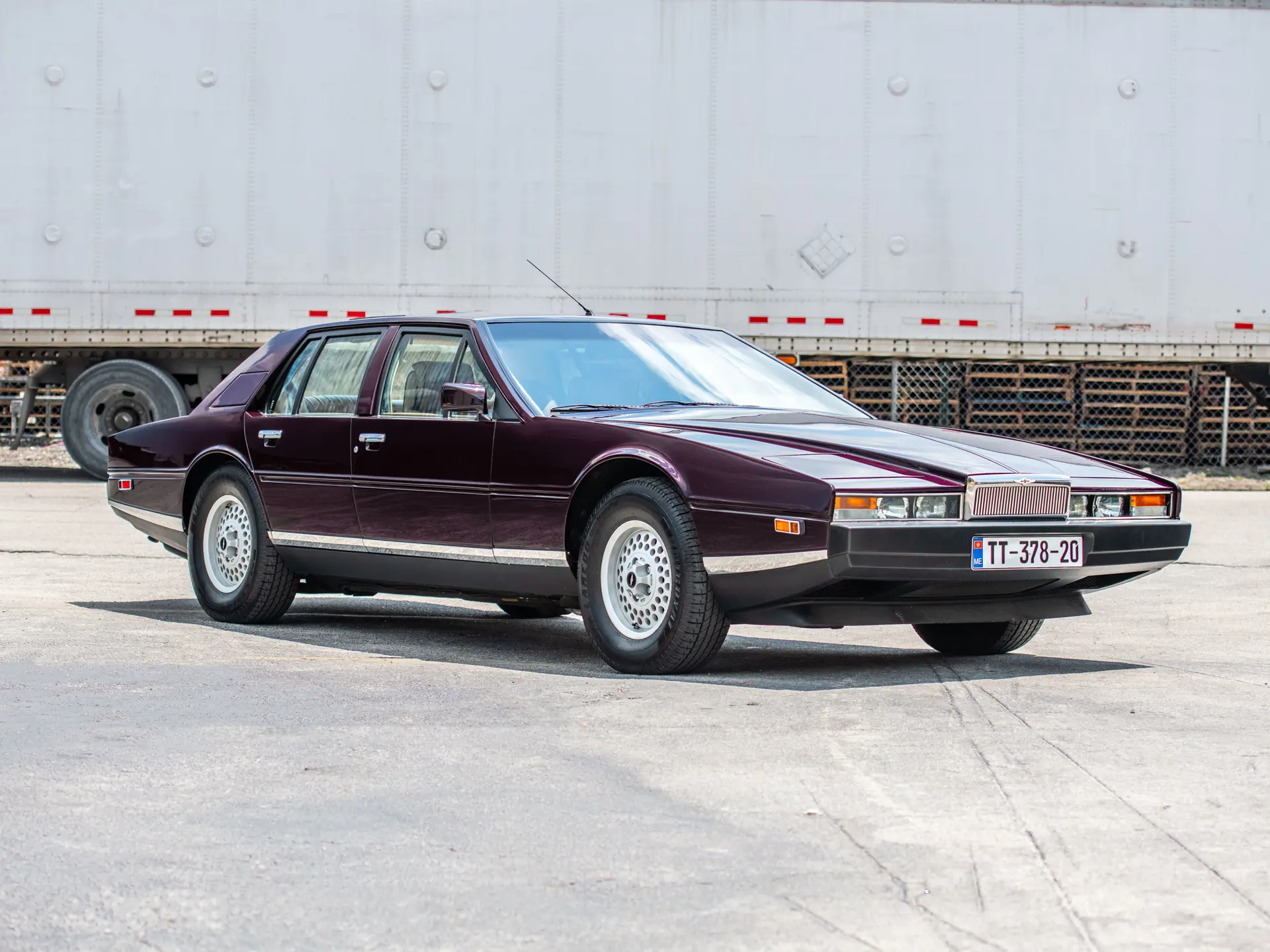 Inspiring 1984 Aston Martin Lagonda Photos