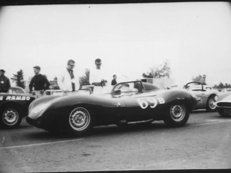 Starr Calvert racing our D-Type at the Rose Cup Races in Oregon on June 11, 1961. Sitting on the front row of the starting grid, XKD 558 was competing against Stan Burnett’s Chevrolet Special and Jerry Grant’s Ferrari 250 Testa Rossa (0704 TR).
